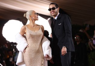 Αμηχανία: Ο Πιτ Ντέιβιντσον δεν θέλει να του μιλούν για τη σύντομη σχέση του με την Κιμ Καρντάσιαν