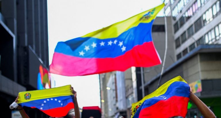 Βενεζουέλα: Συμφωνία με ΗΠΑ για επανέναρξη των πτήσεων επαναπατρισμού μεταναστών