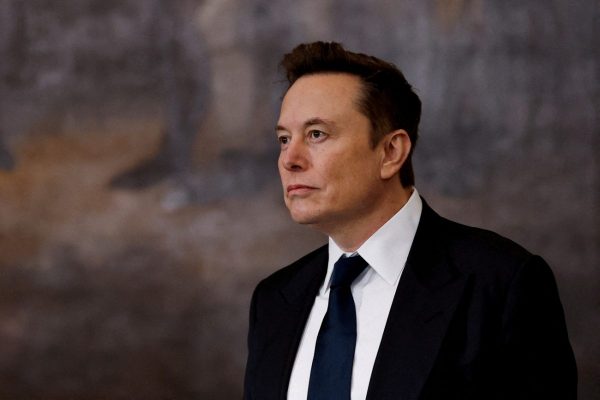 Νέο χαστούκι σε Tesla – Πόσο μειώθηκαν οι πωλήσεις ηλεκτρικών αυτοκινήτων