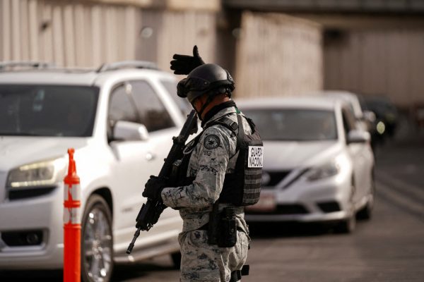 Οι δασμοί του Τραμπ προκαλούν χάος στα σύνορα