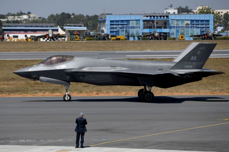 Ο Καναδάς επανεξετάζει την αγορά F-35 εν μέσω εντάσεων με την Ουάσινγκτον, λέει ο υπουργός