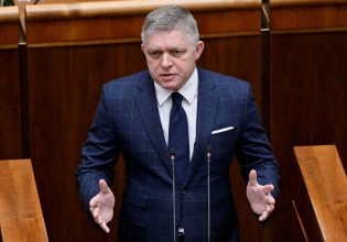 Φίτσο: Απειλεί να μπλοκάρει την σύνοδο κορυφής της ΕΕ για την βοήθεια στην Ουκρανία