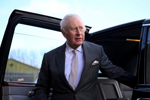 Βρετανία: Υψηλού συμβολισμού κίνηση η πρόσκληση του Καρόλου στον Ζελένσκι – Συναντώνται σήμερα