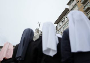 Πάπας Φραγκίσκος: Νέο ιατρικό ανακοινωθέν