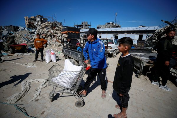 Γάζα: Αλεύρι για έξι μέρες –  Ο μεγαλύτερος επισιτιστικός εφιάλτης από την έναρξη των συγκρούσεων