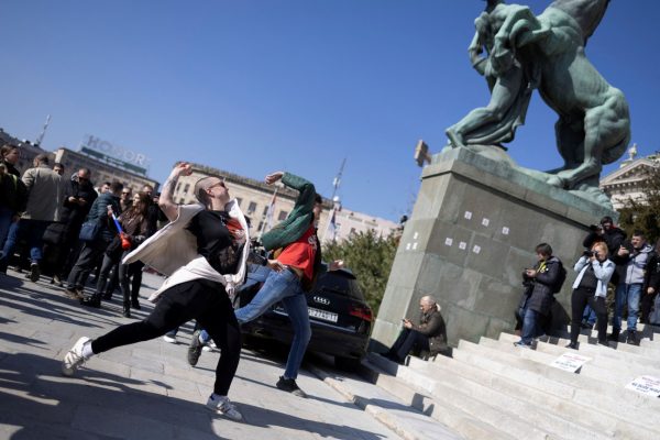 Σερβία: Οι φοιτητές και οι πολίτες συσπειρώνονται για τη γενική απεργία για το Νόβι Σαντ