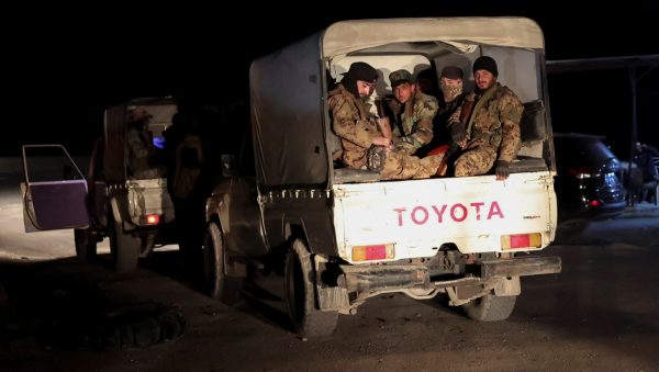 Συρία: Πάνω από 70 νεκροί σε σφοδρές μάχες – «Δεκάδες άλλοι τραυματίστηκαν»