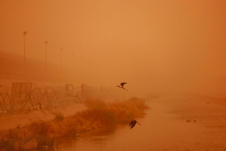 ΗΠΑ: Ανεμοστρόβιλοι και καταιγίδες στοίχισαν τη ζωή σε 27 ανθρώπους