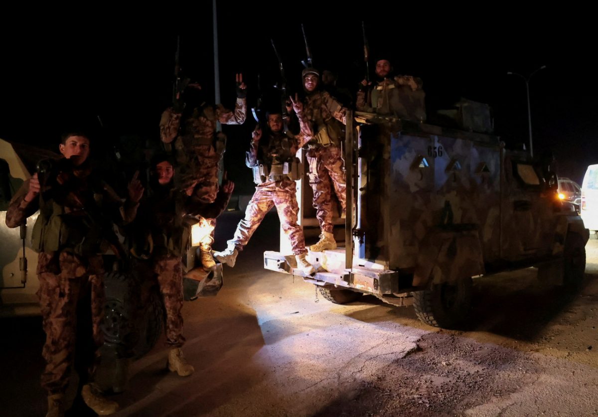 Σφοδρές συγκρούσεις στη Συρία – Πάνω από 300 άμαχοι Αλαουίτες νεκροί σε δύο μέρες