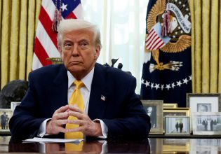 Τραμπ: «Απεχθάνομαι να κάνω προβλέψεις για τέτοια πράγματα» – Η μη απάντηση για το ενδεχόμενο ύφεσης