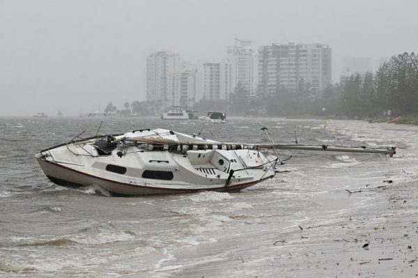 Αυστραλία: Ένας νεκρός από τον κυκλώνα Άλφρεντ – Καταστροφές, πλημμύρες και διακοπές ρεύματος