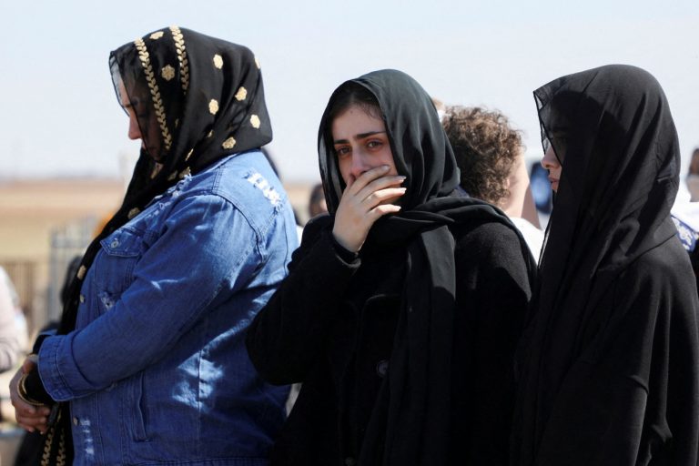 «Λουτρό» αίματος στη Συρία με τουλάχιστον 1.000 νεκρούς