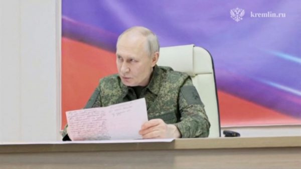 Η Ρωσία θέτει αιτήματα για συνομιλίες με τις ΗΠΑ για την Ουκρανία, λένε πηγές