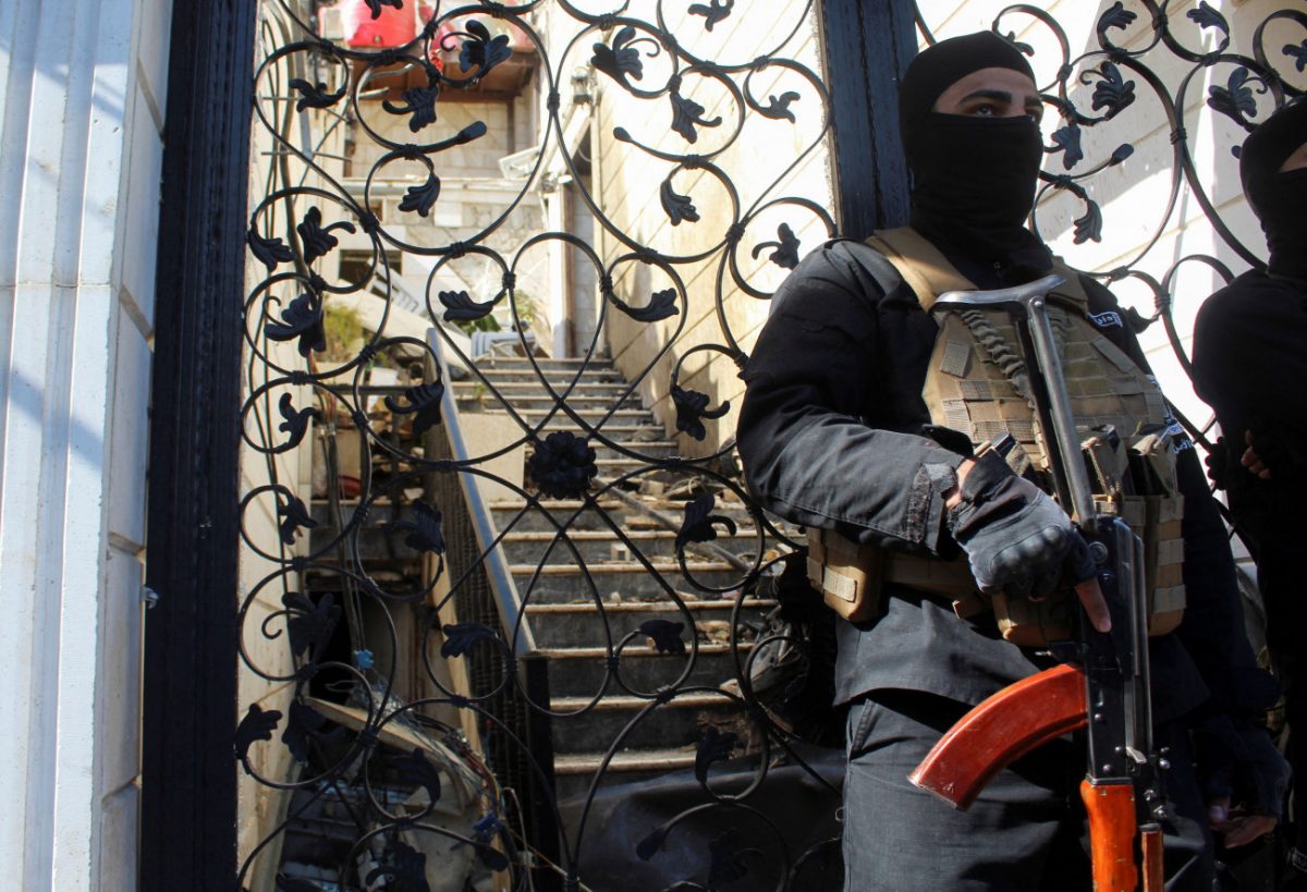 Εγιάλ Ζισέρ: «Η Συρία δεν είναι Λιβύη και η Τουρκία το ξέρει»