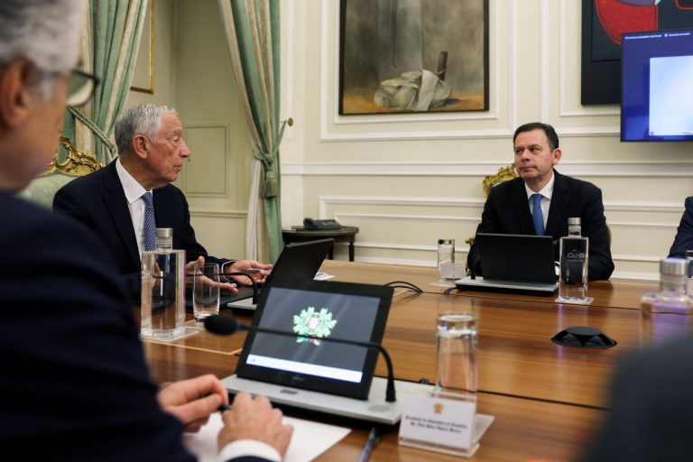 Πορτογαλία: Γιατί οδηγήθηκε η κυβέρνηση σε κατάρρευση; – Τι δείχνουν οι δημοσκοπήσεις του Μαρτίου;