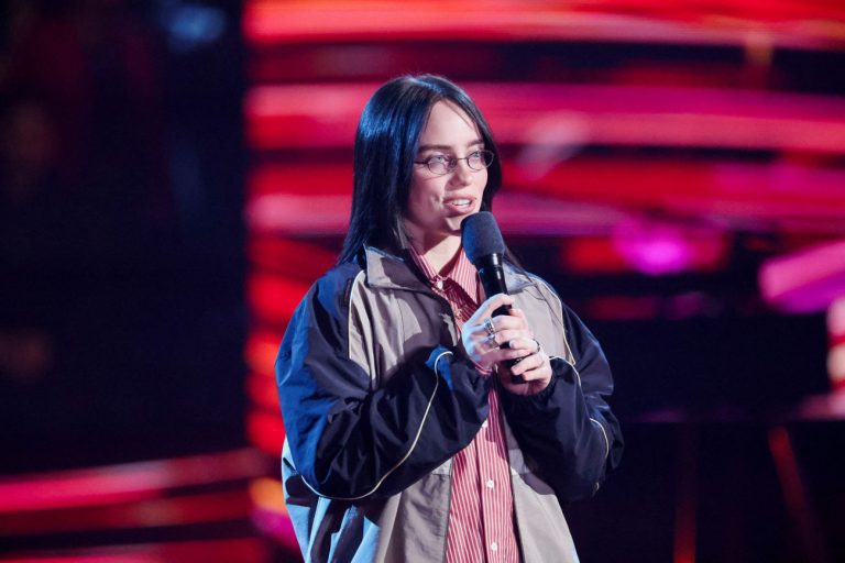 Από την Έλα Φιτζέραλντ στην Νίκι Μινάζ: Η Μπίλι Άιλις αποκάλυψε τους αγαπημένους της καλλιτέχνες