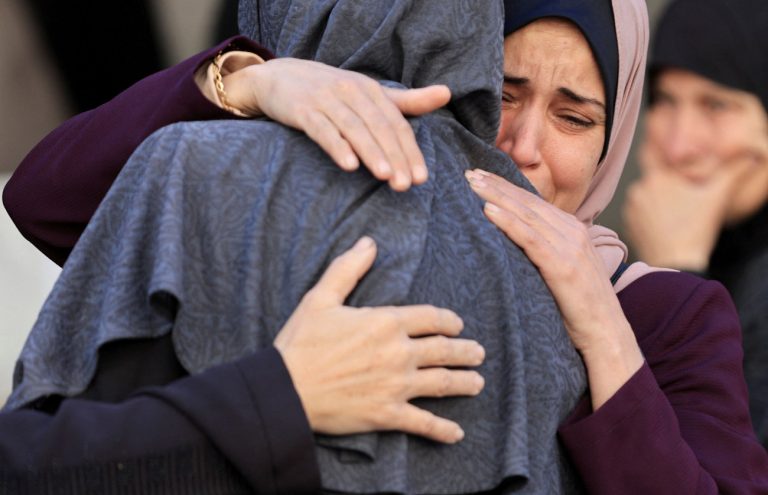 Γάζα: Συνεχίζει τις επιθέσεις το Ισραήλ – Τουλάχιστον 174 παιδιά σκοτώθηκαν τη «ματωμένη Τρίτη»