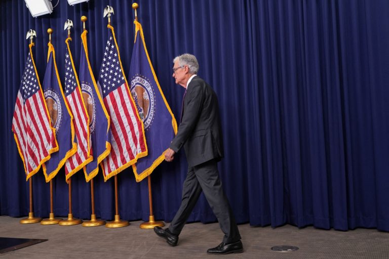 Τραμπ: Καλεί την Fed να μειώσει τα επιτόκια