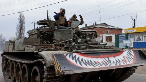 Ουκρανία: Γιατί επικεντρώνεται στις επιθέσεις στη δυτική Ρωσία εν μέσω των συνομιλιών για εκεχειρία