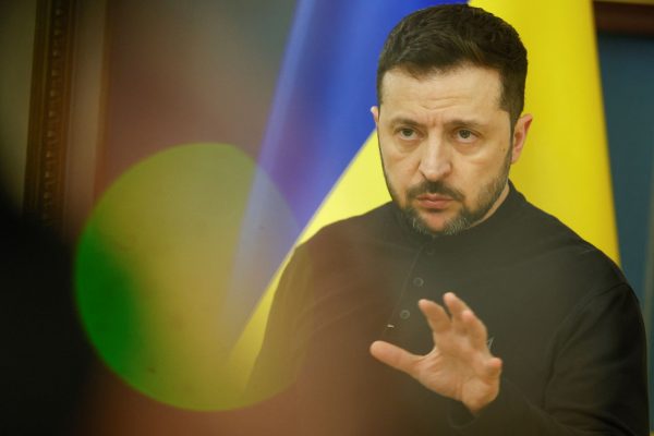 Βολοντίμιρ Ζελένσκι: Οι νέες ρωσικές επιθέσεις δείχνουν πως η Μόσχα δεν επιδιώκει «πραγματική ειρήνη»