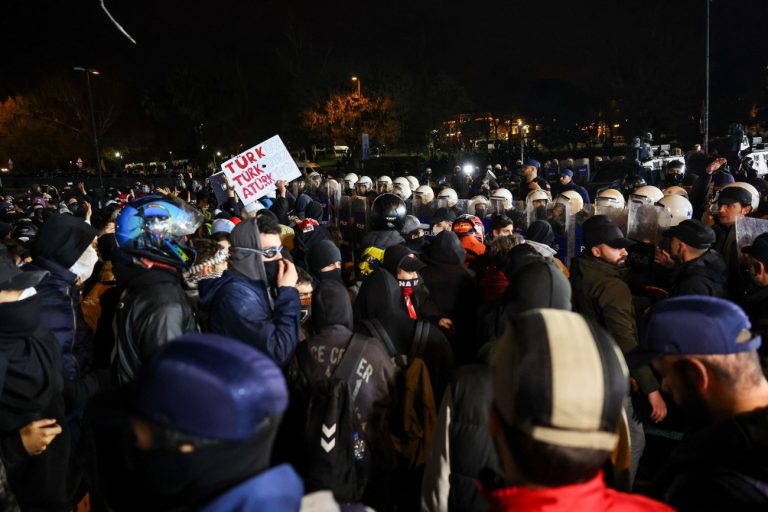 Τουρκία: Οκτώ δημοσιογράφοι που κάλυπταν τις αντικυβερνητικές διαδηλώσεις παραμένουν φυλακισμένοι