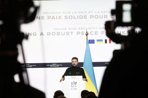 Ζελένσκι: Ο Πούτιν «θα πεθάνει σύντομα και όλα θα τελειώσουν» – Οι δηλώσεις από τη Γαλλία