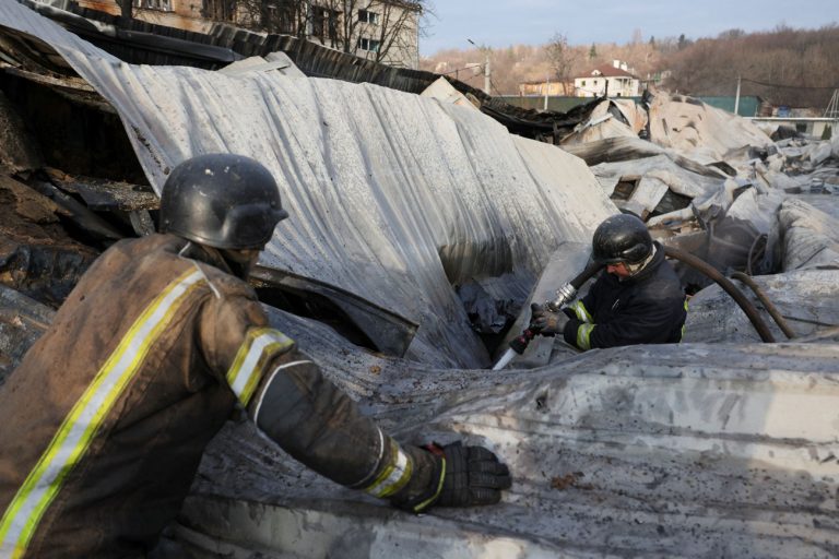 Αποκλείει την αποστολή ελληνικών στρατευμάτων στην Ουκρανία ο Μαρινάκης
