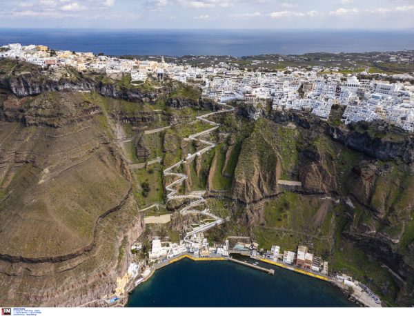 Σαντορίνη: Φοβηθήκαμε για πιθανή κατάρρευση κάποιων περιοχών – Τι λέει ο Λέκκας για τους σεισμούς