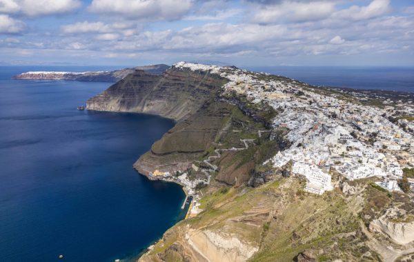 Οι σεισμικοί κίνδυνοι της Σαντορίνης σε εκδήλωση της Ακαδημίας Αθηνών