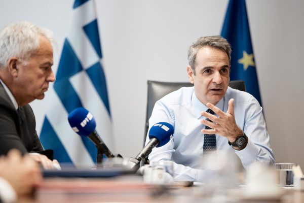 ΠΑΣΟΚ: Ούτε στα θέματα μεταναστευτικής πολιτικής έκανε… restart η κυβέρνηση