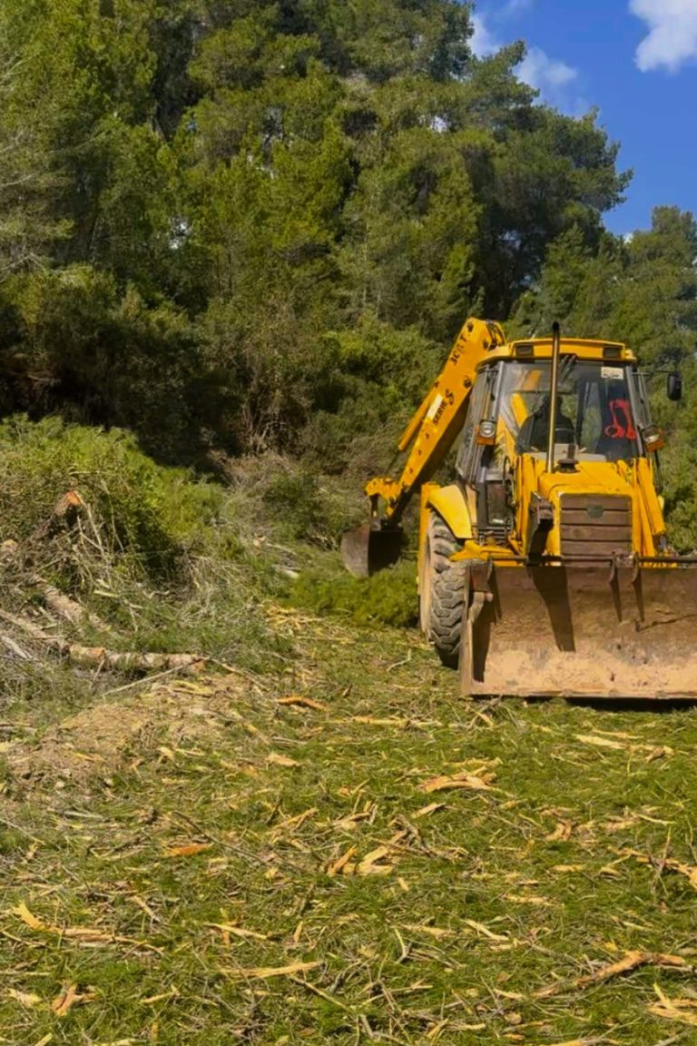 Νέες αντιπυρικές ζώνες δημιουργεί ο Δήμος Ήλιδας