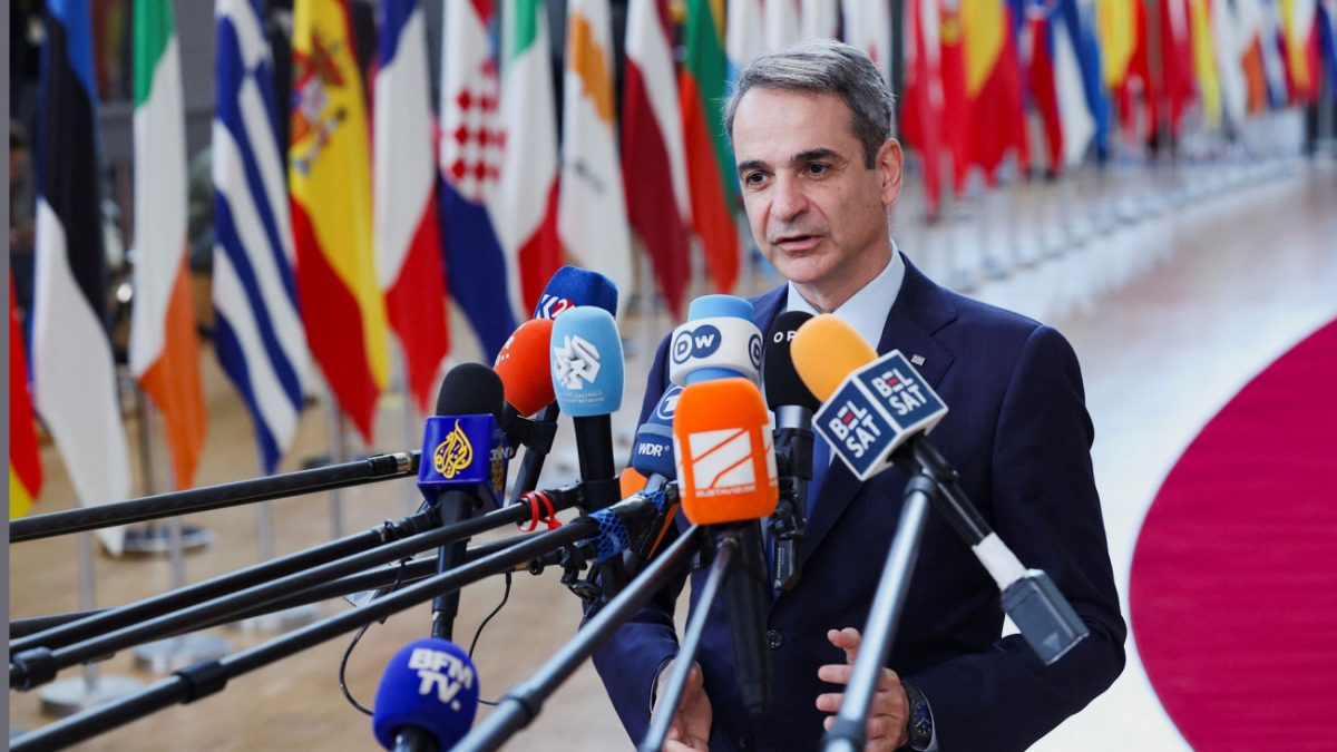 Μητσοτάκης: Η Ελλάδα δεν είναι έτοιμη να στείλει στρατεύματα στην Ουκρανία – Τις επόμενες ημέρες οι αυξήσεις στους ένστολους