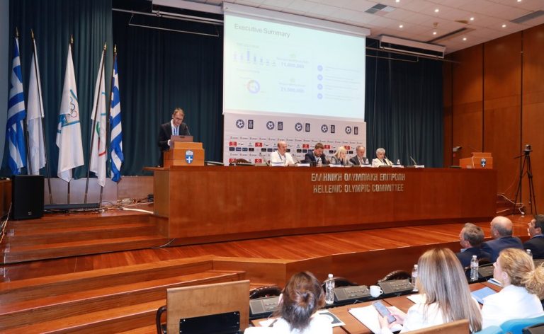 UEFA σε ΕΠΟ: «Φάρος για την Ελλάδα οι επιτυχίες Ολυμπιακού και Εθνικής»