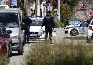 Κορωπί: Αστυνομικός πυροβόλησε τον δράστη στο πόδι για να τον ακινητοποιήσει μετά τη διπλή επίθεση