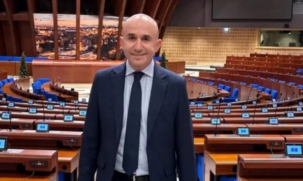 Από την απαξίωση στην καταξίωση