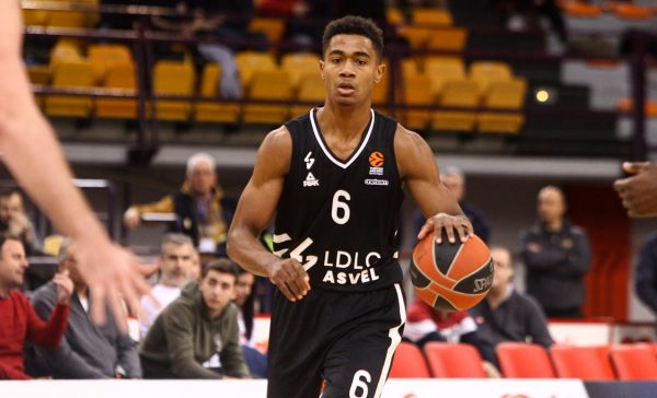 Στο νοσοκομείο ο Μαλεντόν