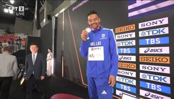 Καραλής: Η στιγμή της απονομής του ασημένιου μεταλλίου (vid)