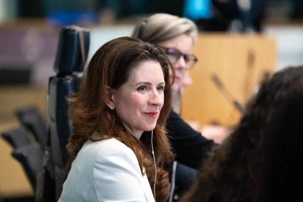 Με αναφορές στην ελληνική μυθολογία συστήθηκε η νέα Πρόεδρος της Ευρωπαϊκής Επιτροπής των Περιφερειών