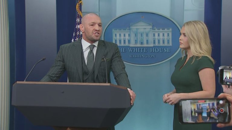 Ο ΜακΓκρέγκορ στρέφεται κατά των μεταναστών στον Λευκό Οίκο