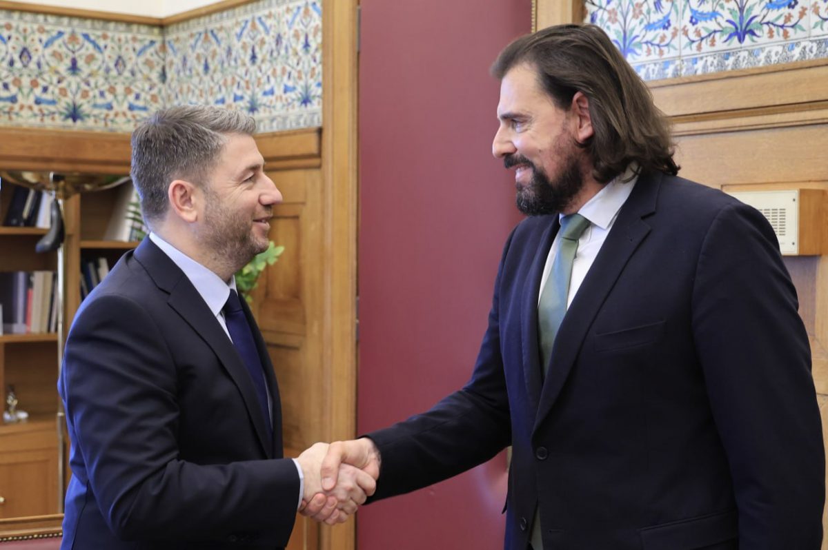 Στην ΚΟ του ΠΑΣΟΚ ο Πέτρος Παππάς – Συναντήθηκε με τον Νίκο Ανδρουλάκη