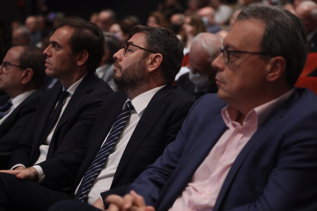 Συνεχίζουν τη βεντέτα Φάμελλος και Ανδρουλάκης – Ανοιχτά κανάλια μεταξύ στελεχών ΣΥΡΙΖΑ και ΠΑΣΟΚ