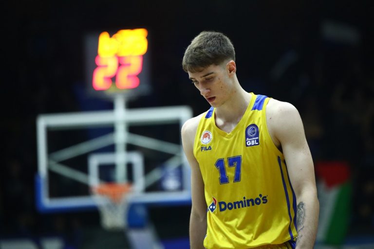 Περιστέρι: Διάστρεμμα πρώτου βαθμού ο Αβδάλας