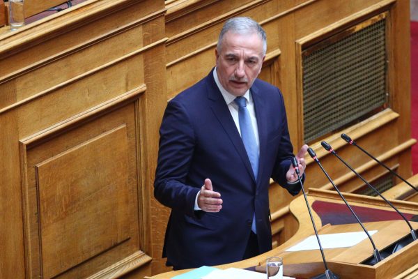 Ο Καλαφάτης υφυπουργός Ανάπτυξης για την Έρευνα και την Καινοτομία στη θέση του Δοξιάδη