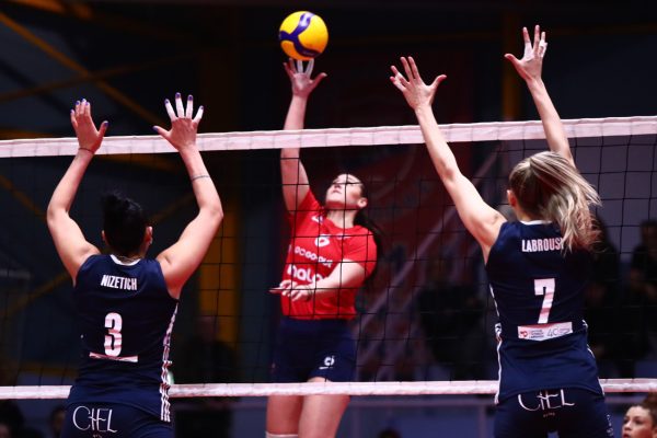 LIVE ο τελικός του Κυπέλλου βόλεϊ Γυναικών: Ολυμπιακός – Πανιώνιος