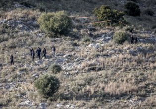 Βασίλης Καλογήρου: Χωρίς τέλος το θρίλερ του θανάτου του – Όχημα εξετάζει η ΕΛ.ΑΣ.
