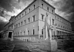 Την Τετάρτη από κοινού η μομφή της αντιπολίτευσης στην κυβέρνηση – Νέα προανακριτική από Φάμελλο και η κίνηση Ανδρουλάκη να παρακάμψει το ΣΥΡΙΖΑ