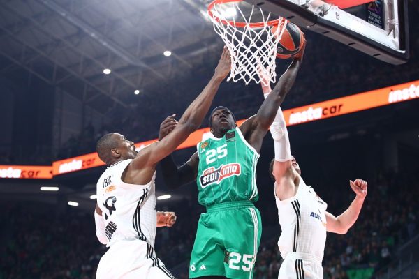 Ο Ναν ανέλυσε το εντυπωσιακό κάρφωμα απέναντι στη Ρεάλ (vid)