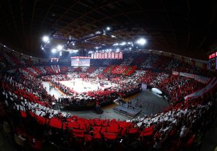 To εντυπωσιακό κορεό των οπαδών του Ολυμπιακού στο ΣΕΦ (pics)