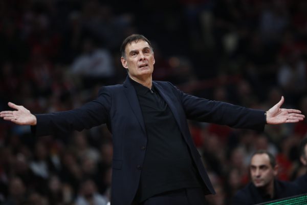 Ολυμπιακός: Το παράσημο του κόουτς Μπαρτζώκα