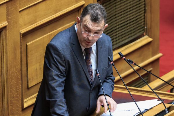 Νίκος Παπαδόπουλος: Κόβεται στο μισό η αποζημίωση του βουλευτή της Νίκης